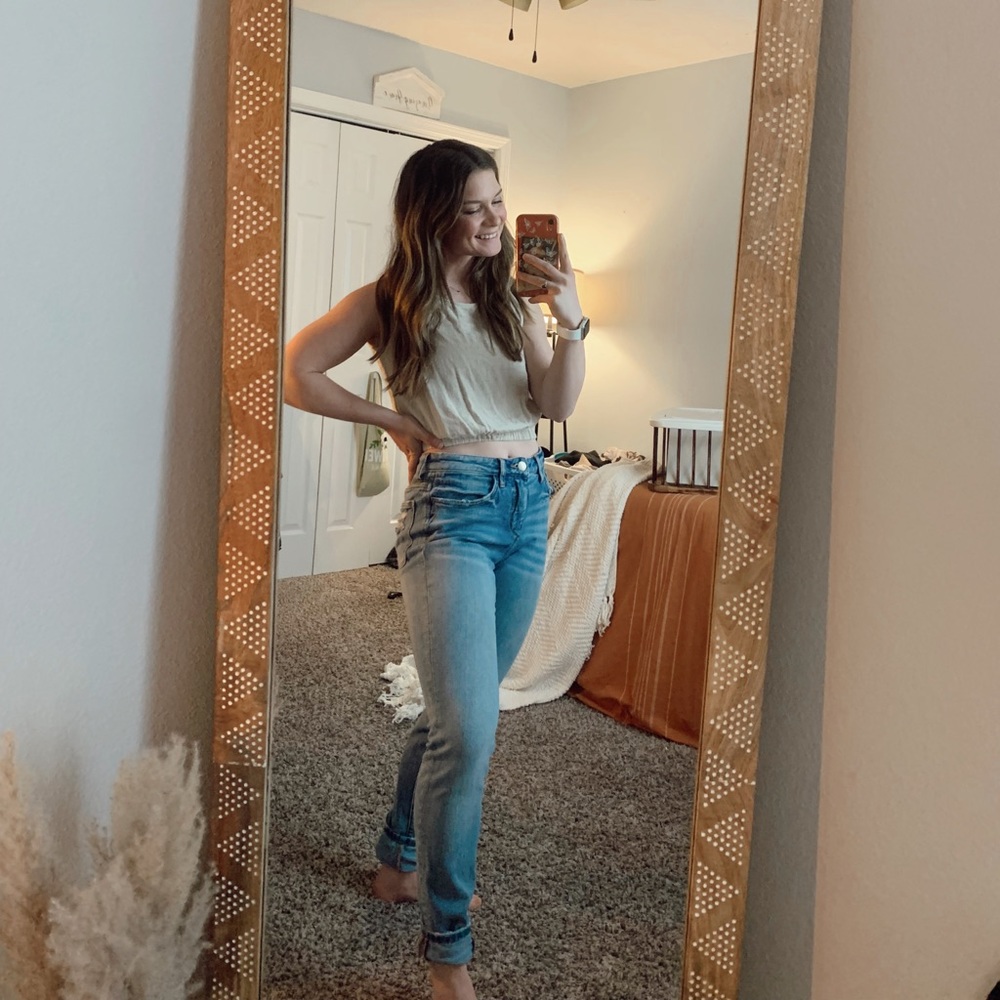 Buckle Jeans